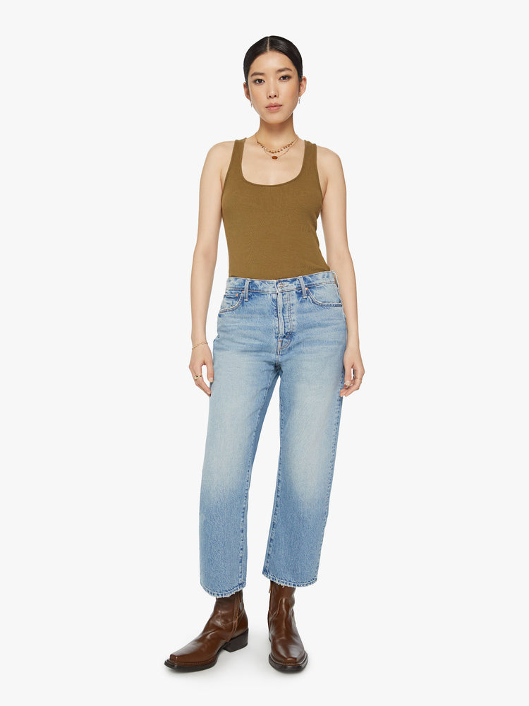 Front view of a woman Cropped jeans with a button fly, slouchy straight leg, 26-inch inseam and relaxed fit in a light blue wash.