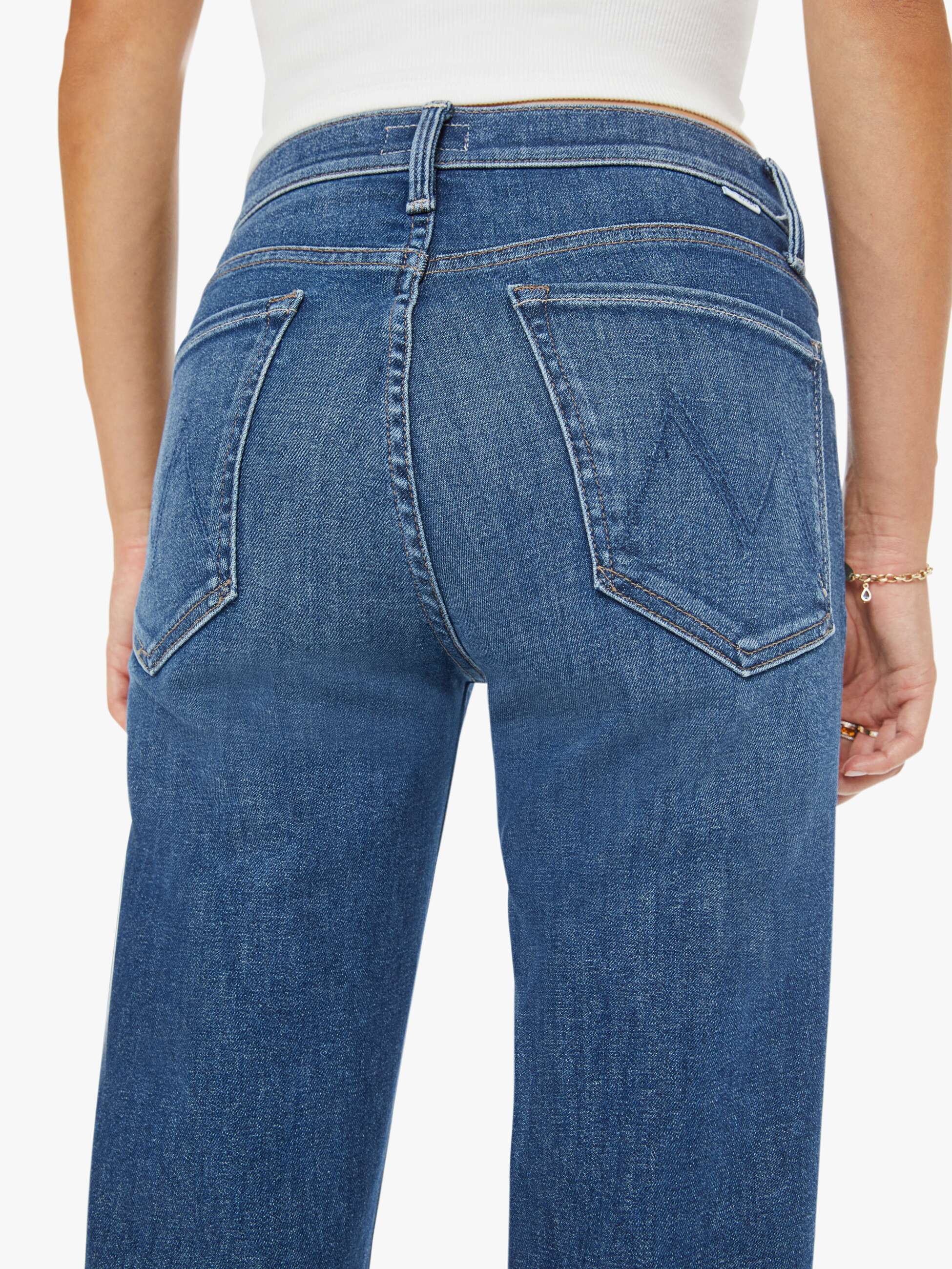 【mame】スナップショット&リーファーデニム The Mid Rise Rambler Zip Ankle - Catch My Drift | MOTHER DENIM
