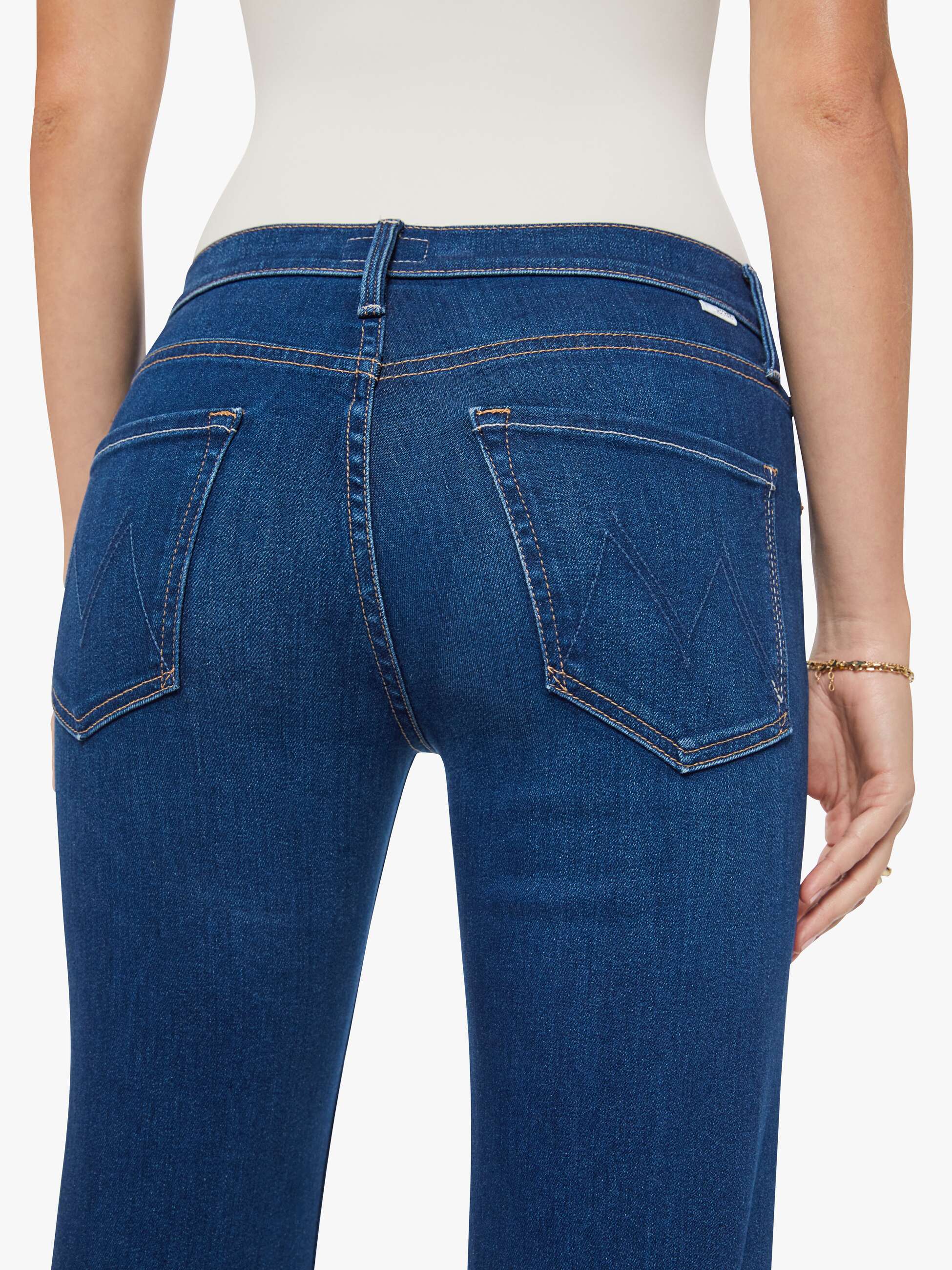 The Mid Rise Rambler Zip Flood - Pinkies Up! | MOTHER DENIM
