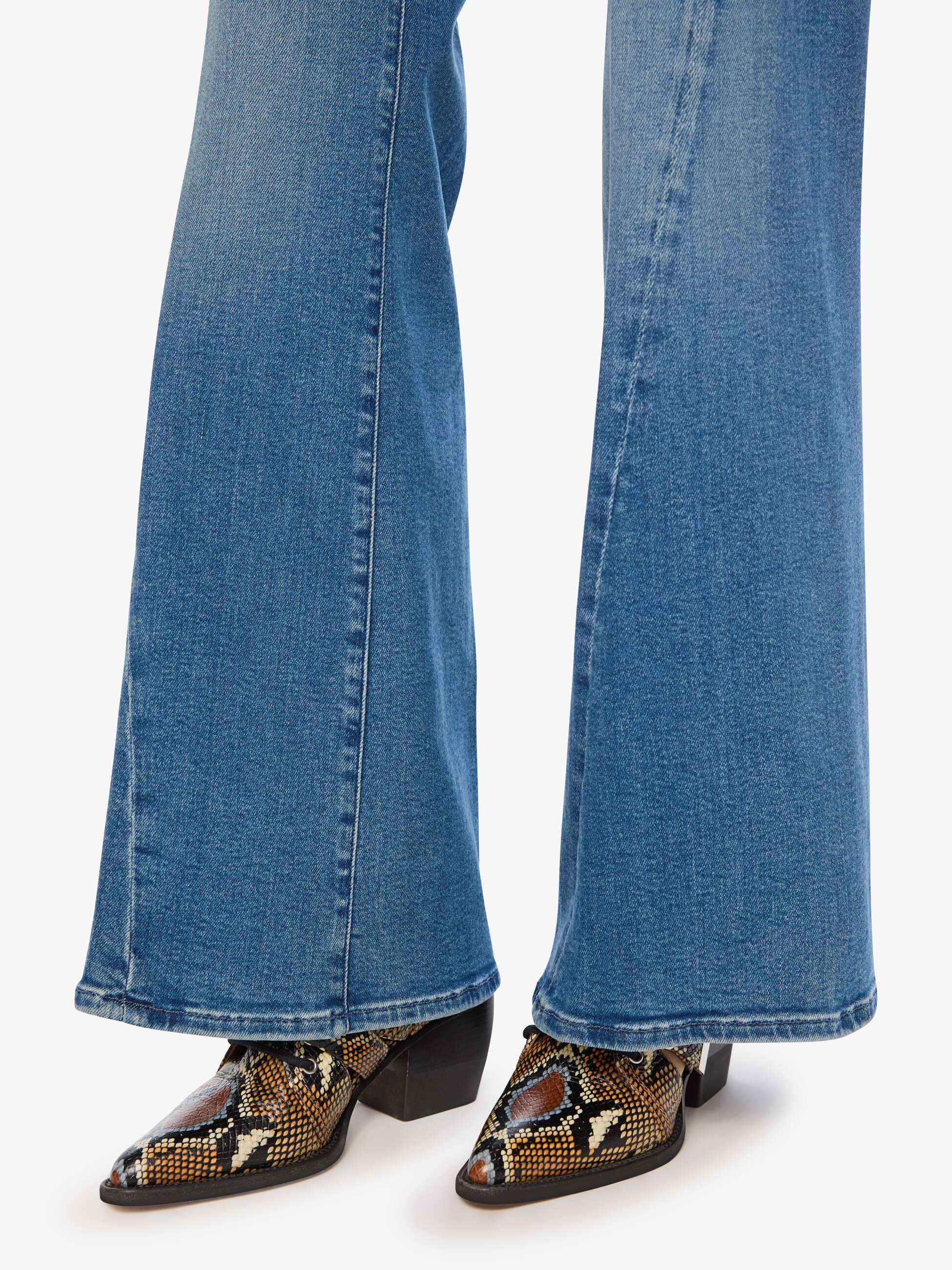 The Mid Rise Sidestepper Twist Sneak - Strike It Rich | MOTHER DENIM
