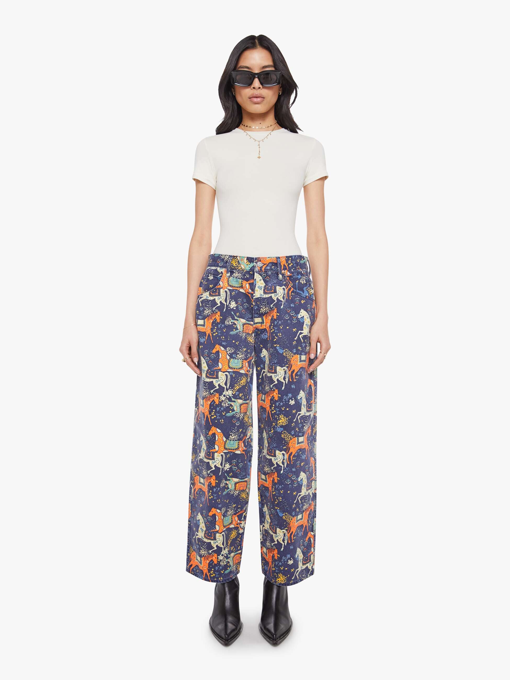 The Delinquent Nerdy - Horse Around