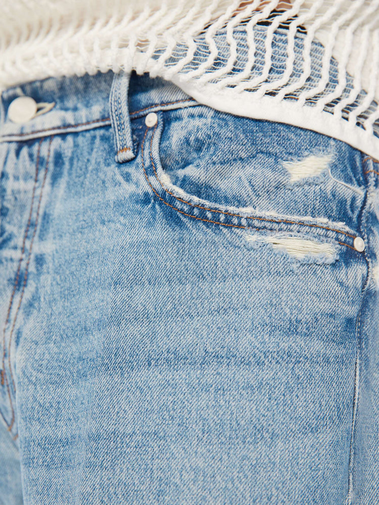 Swatch view of a men light blue mid-rise straight leg with a cropped inseam and a clean hem.