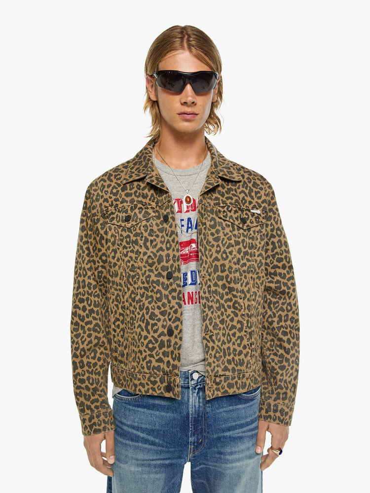 Front view of a man in a leopard print classic button-up jacket with a collared neck, patch pockets and a boxy fit.