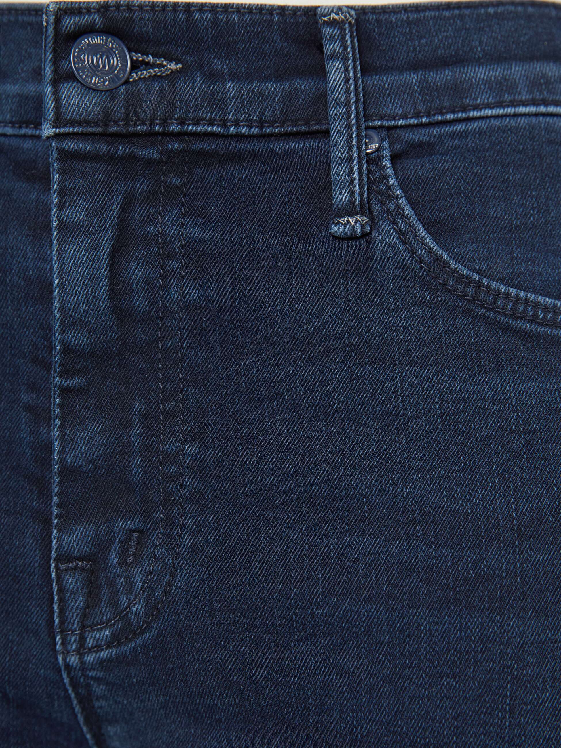 PETITES The Lil Weekender Fray - Chip On My Shoulder | MOTHER DENIM