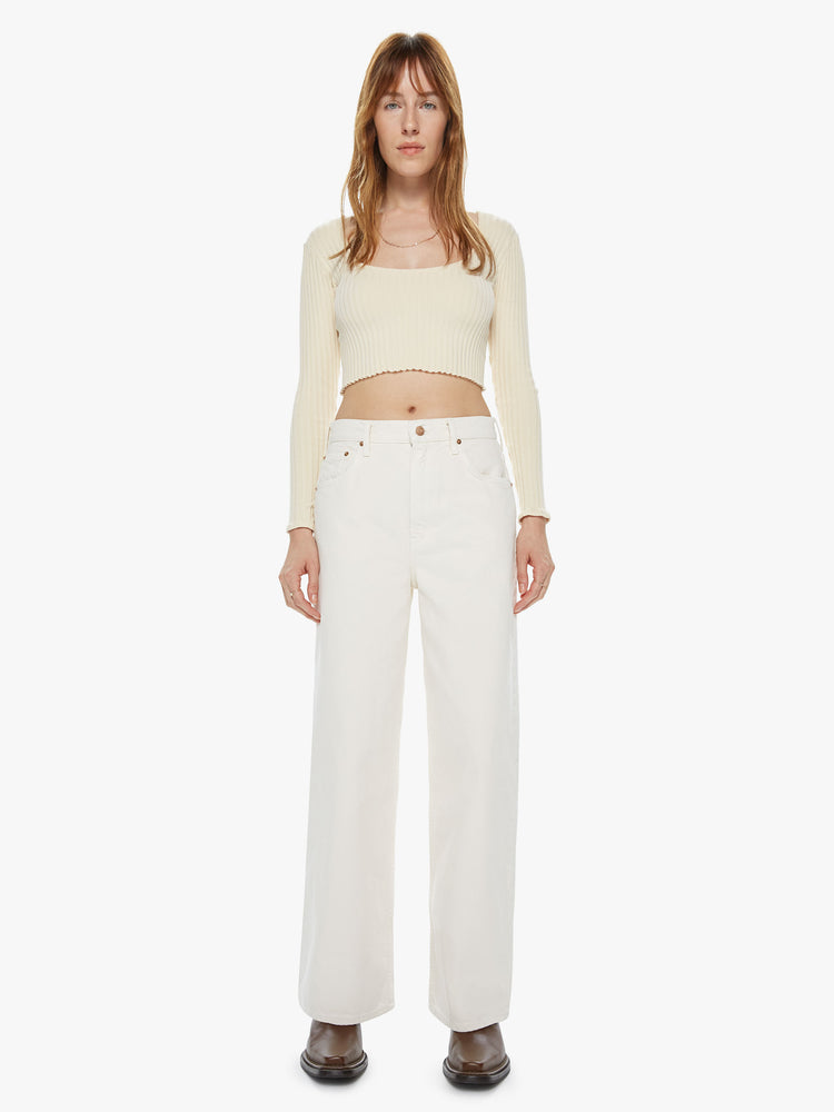 Front view of a women's ivory wide leg jean. This style is inspired by the fit of 90s jeans.