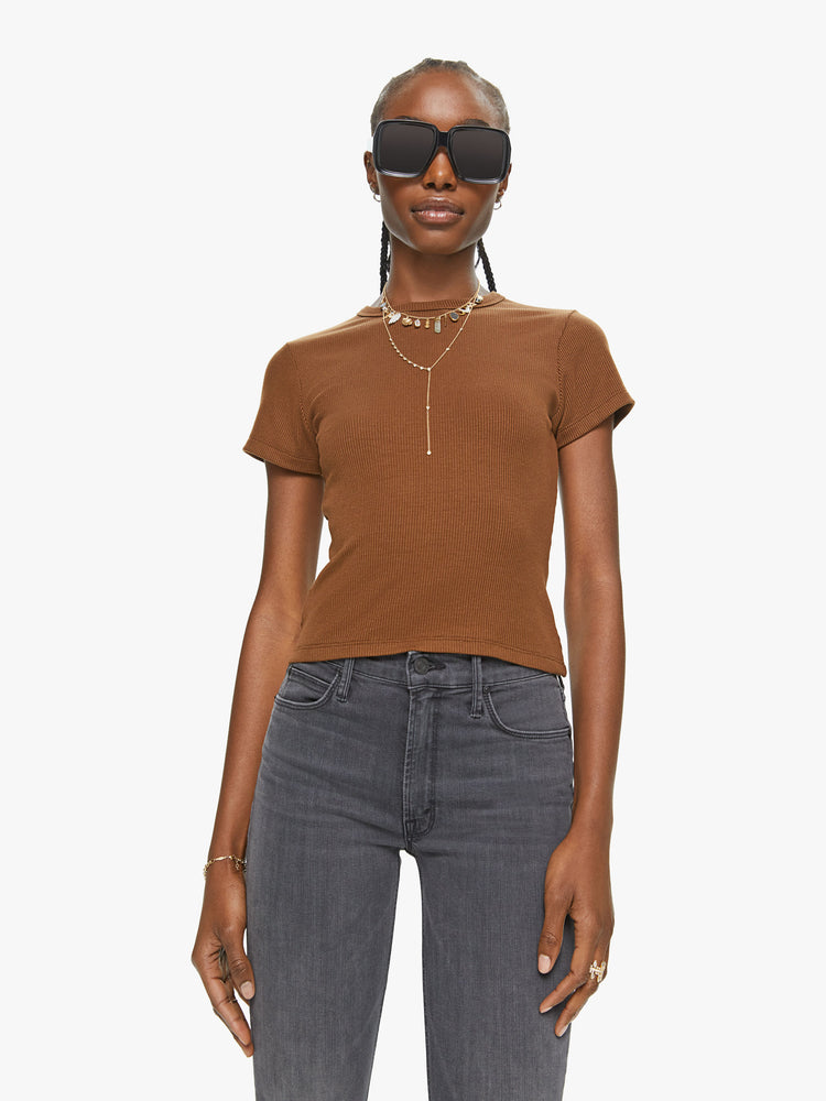 Front view of a women's fitted baby tee in a walnut brown.